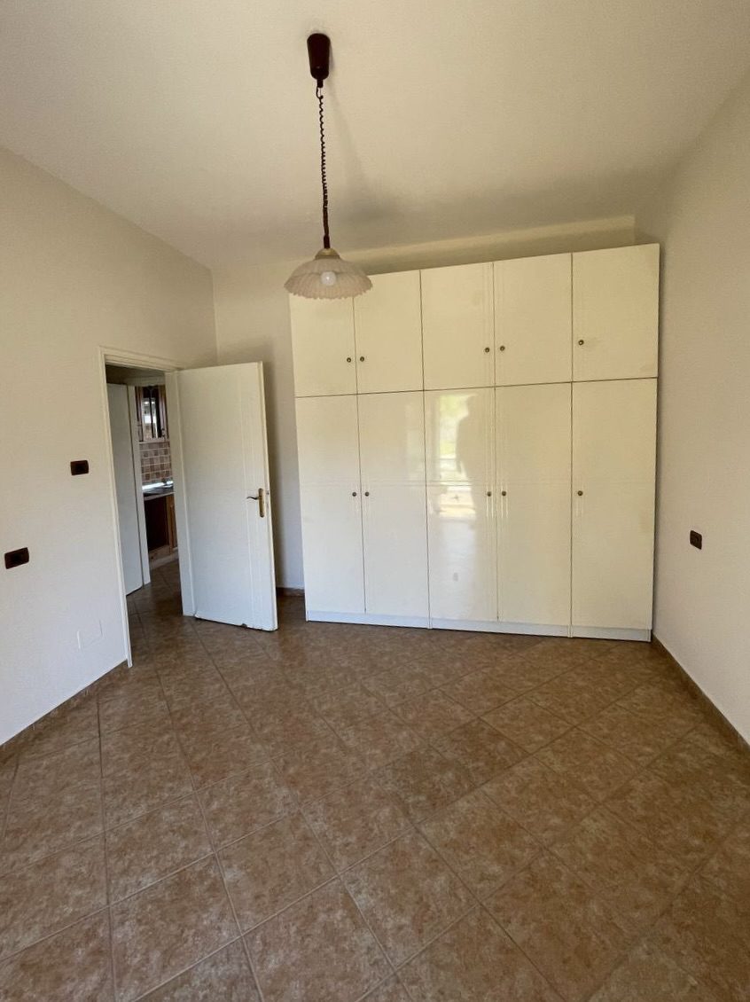 Casas à venda perto da escola neim babameto, durres