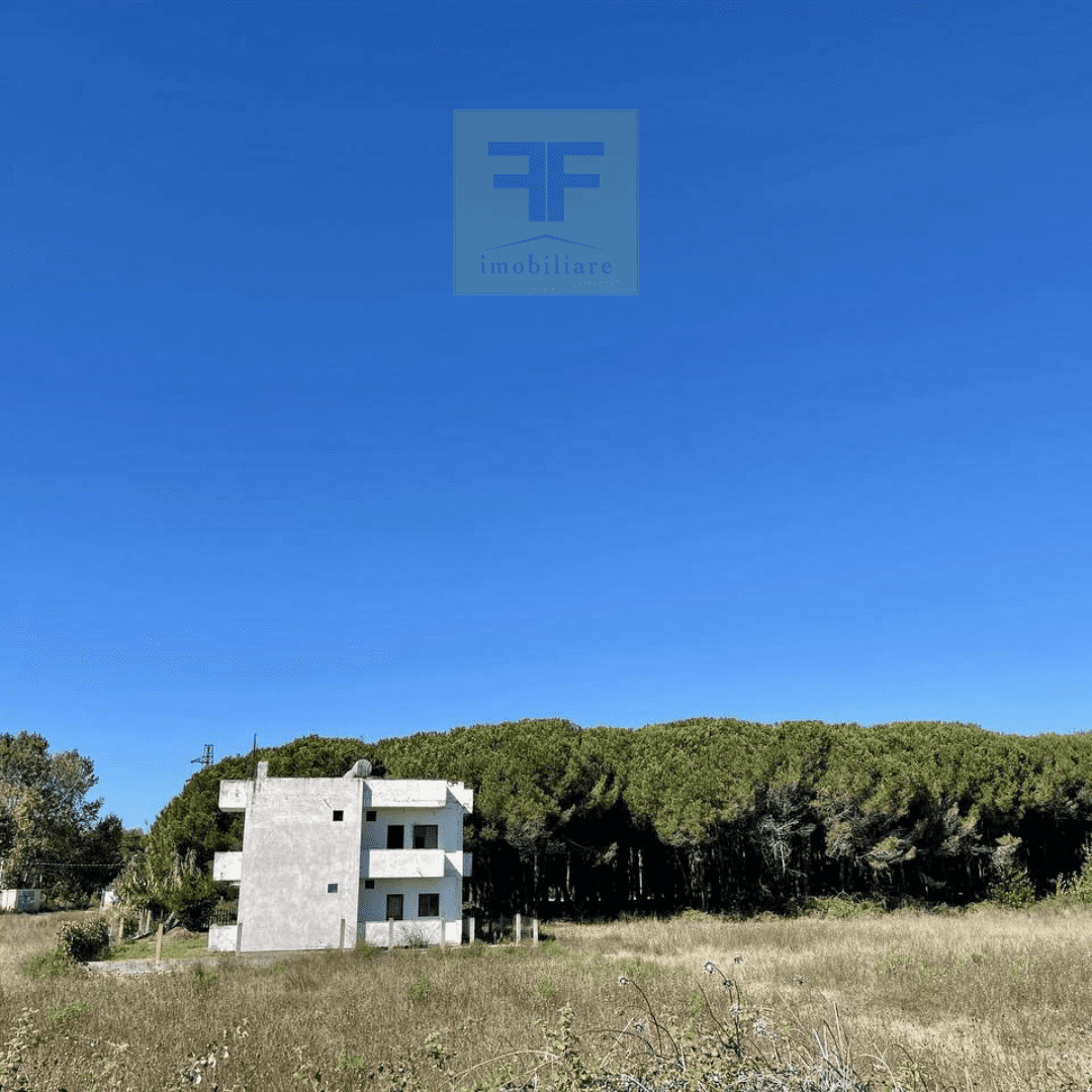 Terreno in vendita di 1100 metri quadrati a qerret, kavaje
