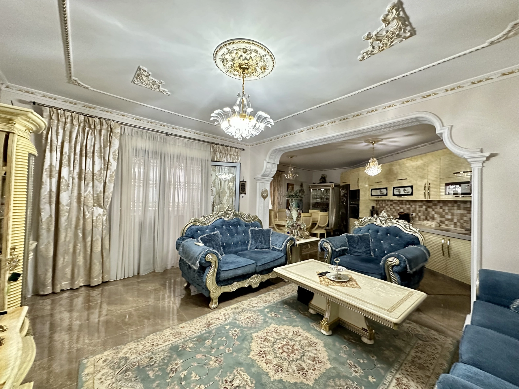 2+1 wohnung zum verkauf, in der nähe des botanischen gartens, Tirana