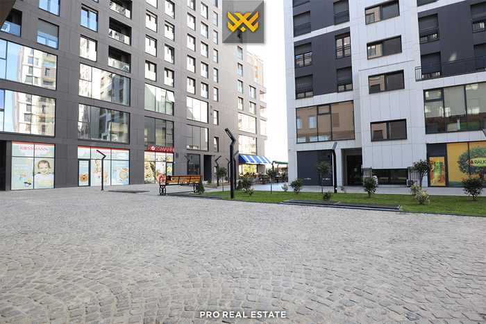 Locale commerciale 80m² in affitto a Aktash