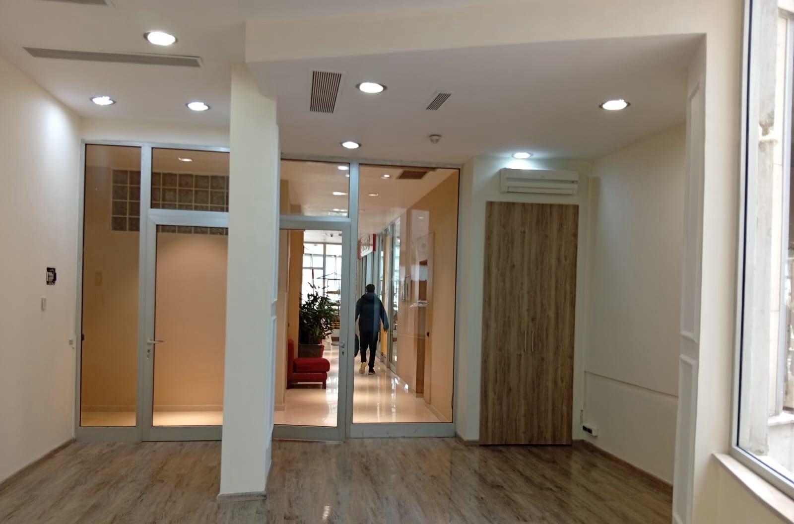 Vendita | locale commerciale | via sami frashëri | €170.000