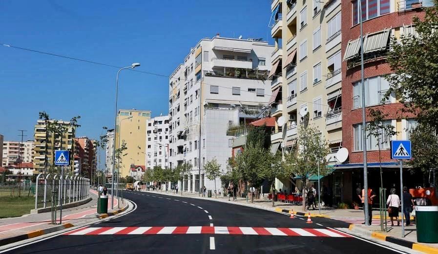 1+1 apartment zur miete, in der kosovareve-straße, Tirana.
