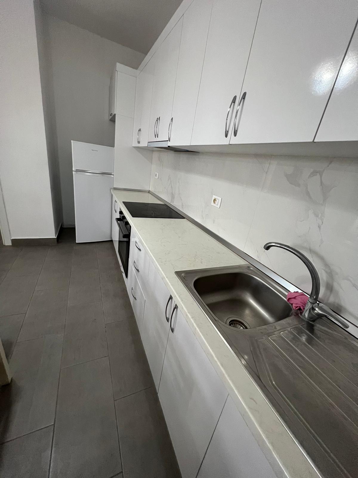 Shitje | apartament 2 + 1 | kamëz | 115000 € (4)
