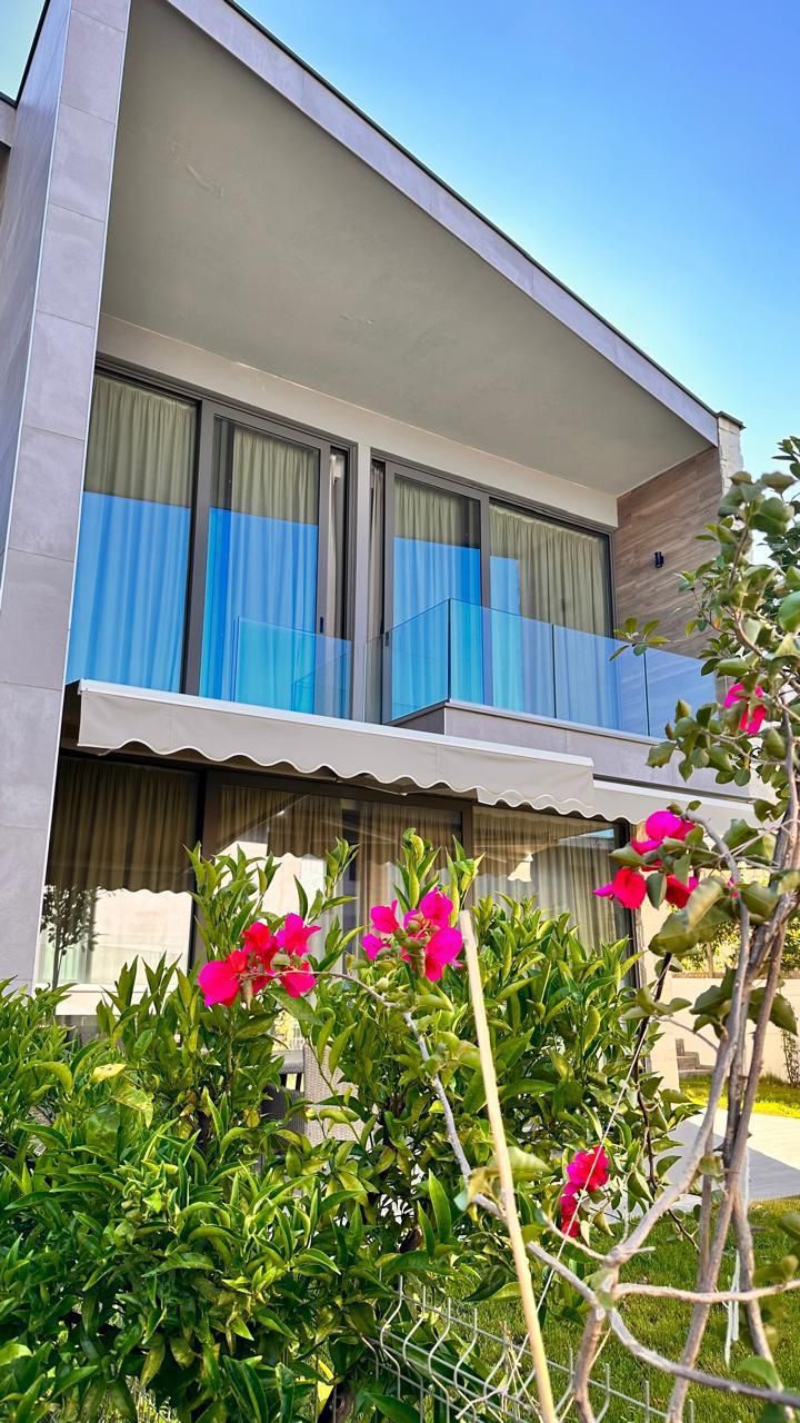 Premium-villa mit pool in dhermi zu verkaufen!