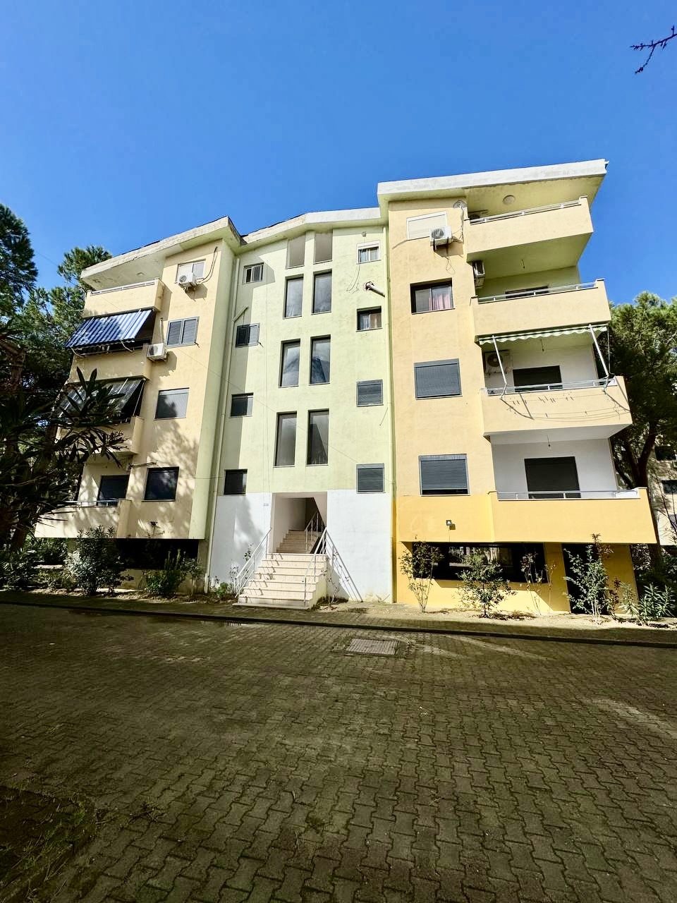 Apartment 1+1 zum verkauf in golem, durres