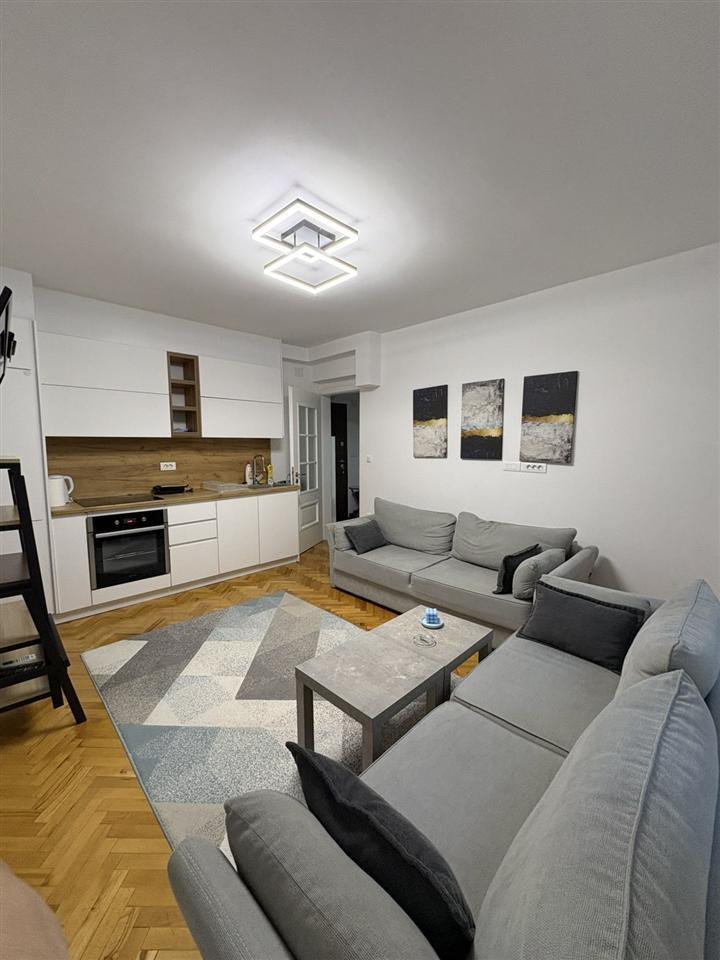 Piso en alquiler 1+1 en ulpianë