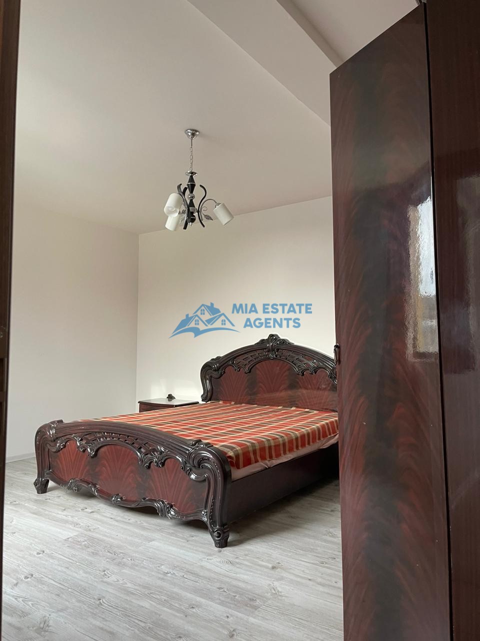 Apartamento 2+1 para alugar em spitallë – 130 m²