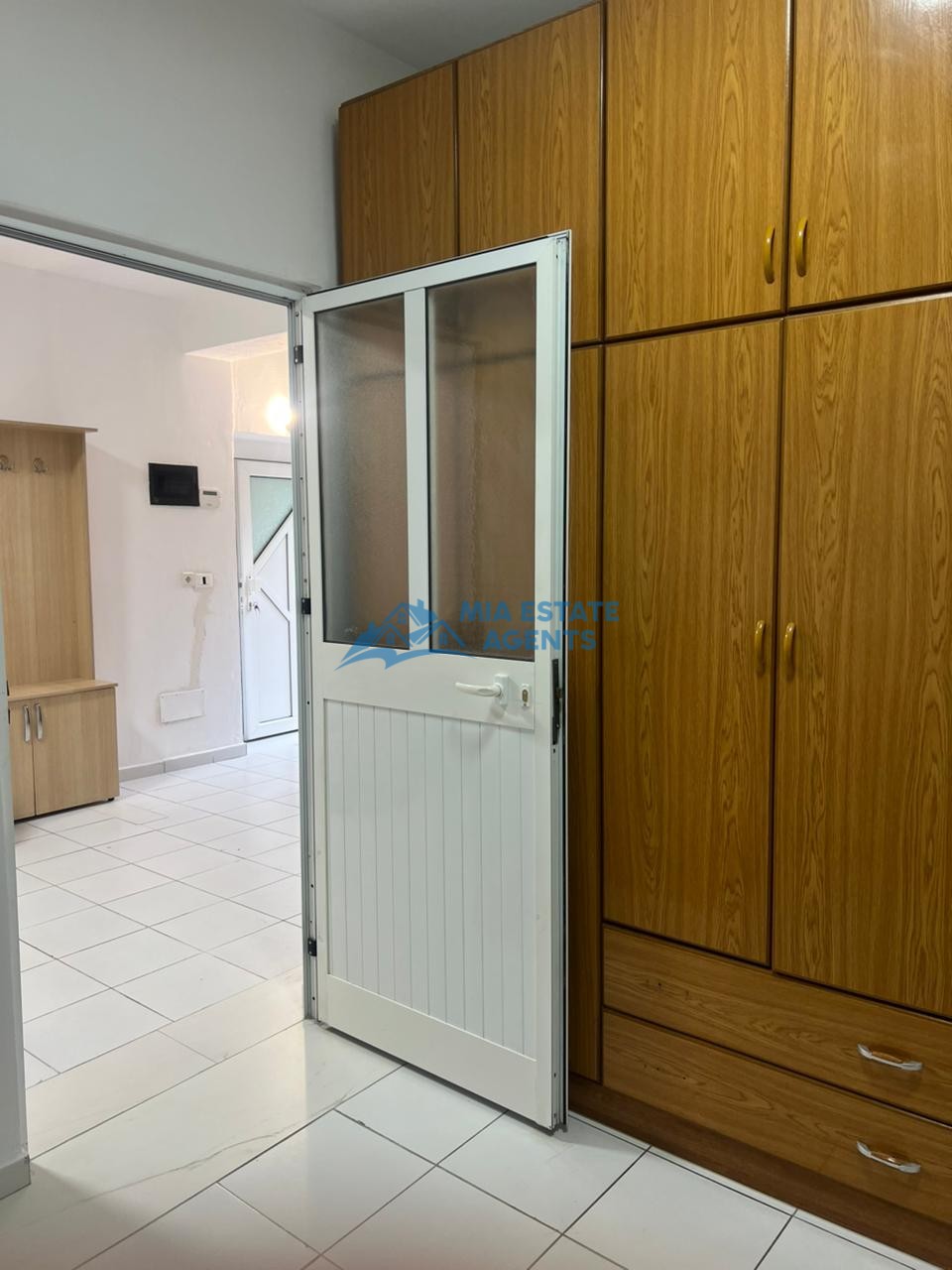 Apartament 2+1 me qira në spitallë – 80 m²