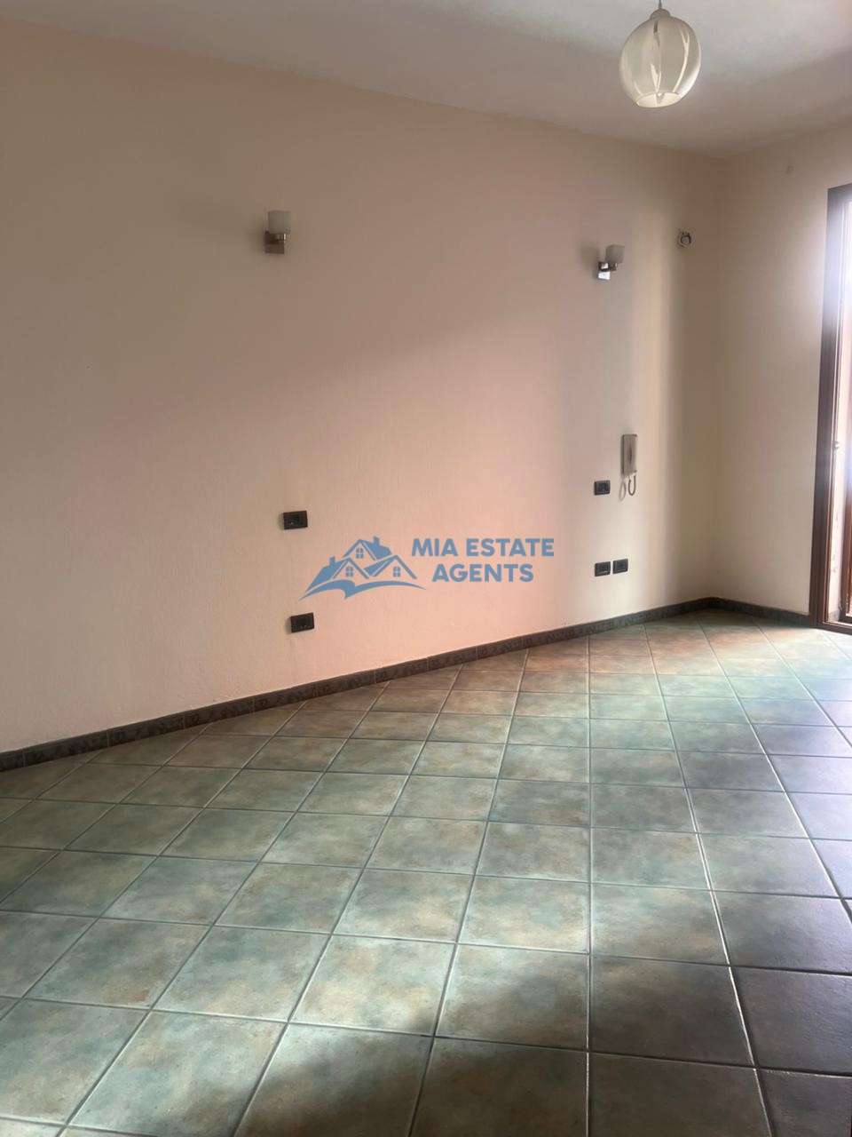 175 m² espaço para alugar perto de ish rajoni