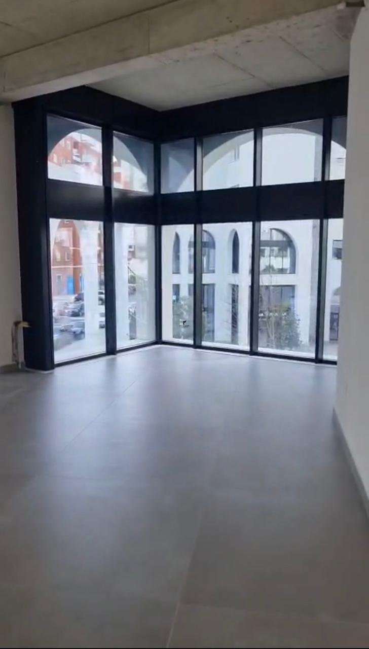 Rental property 177 square meters airport area 2150 euro