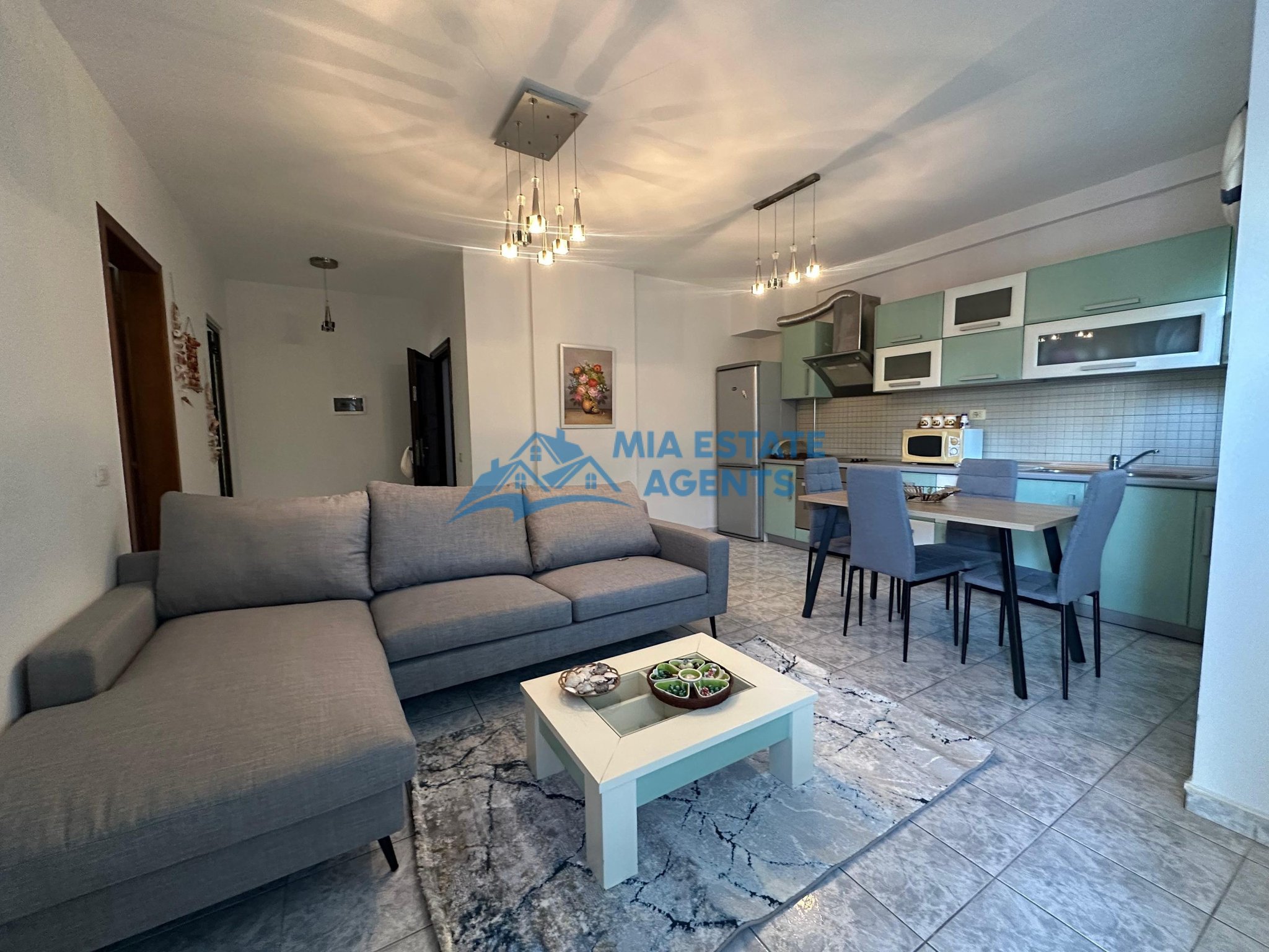 Apartament në shitje 2+1 te pishat e buta, golem – Vetëm 50m nga deti