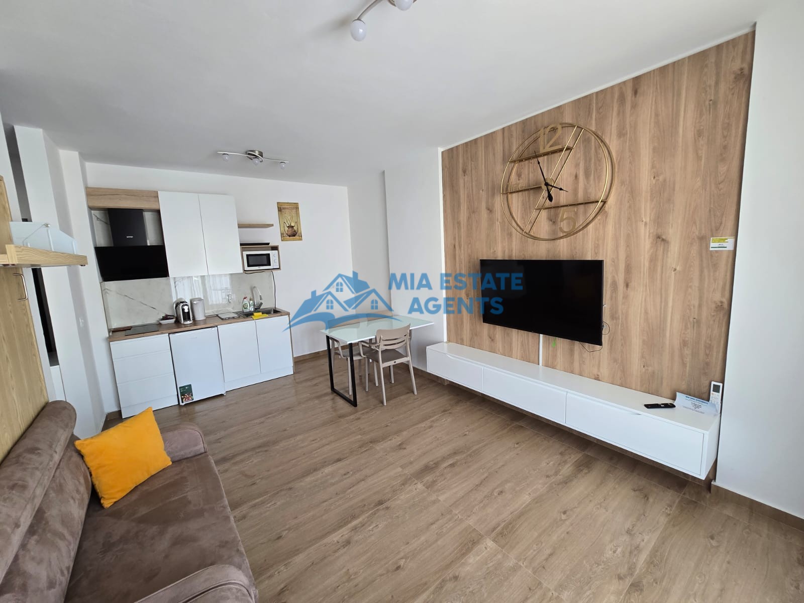 Apartament 1+1 me qera – Lungomare