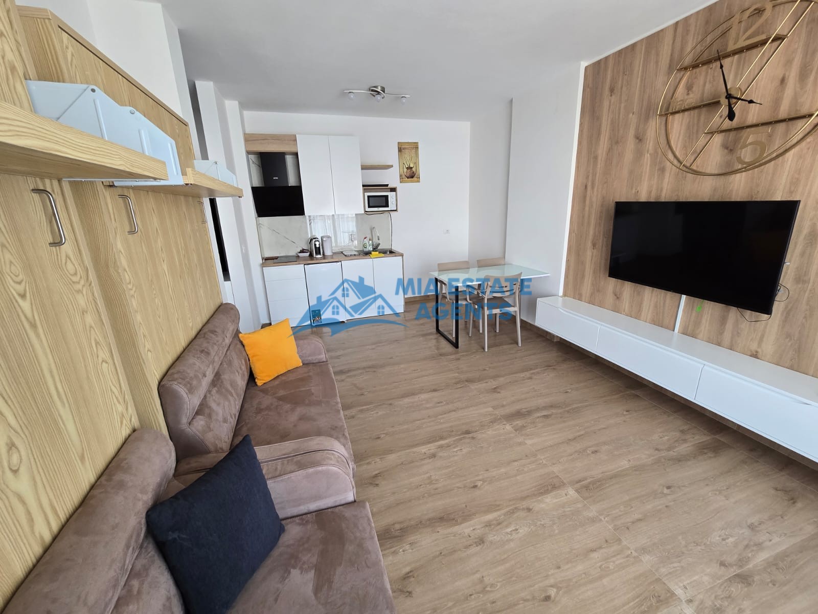 Apartament 1+1 me qera – Lungomare