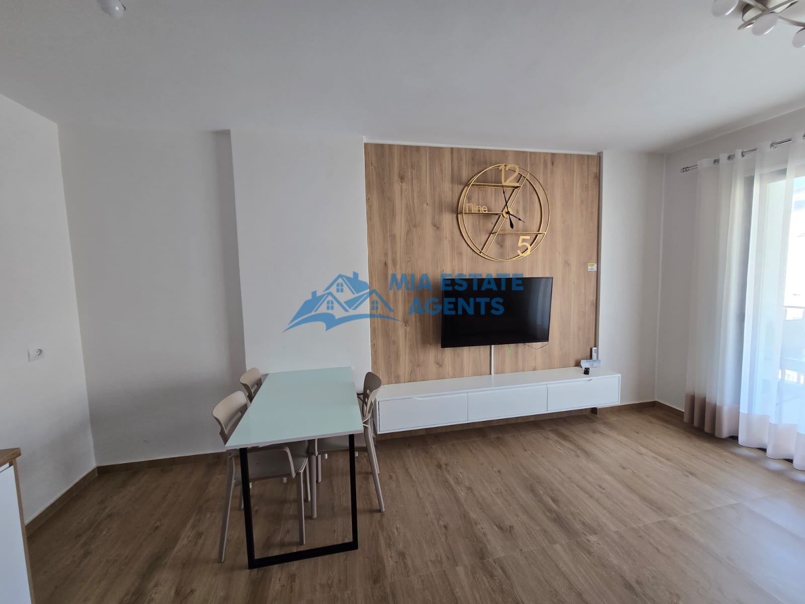 Apartament 1+1 me qera – Lungomare