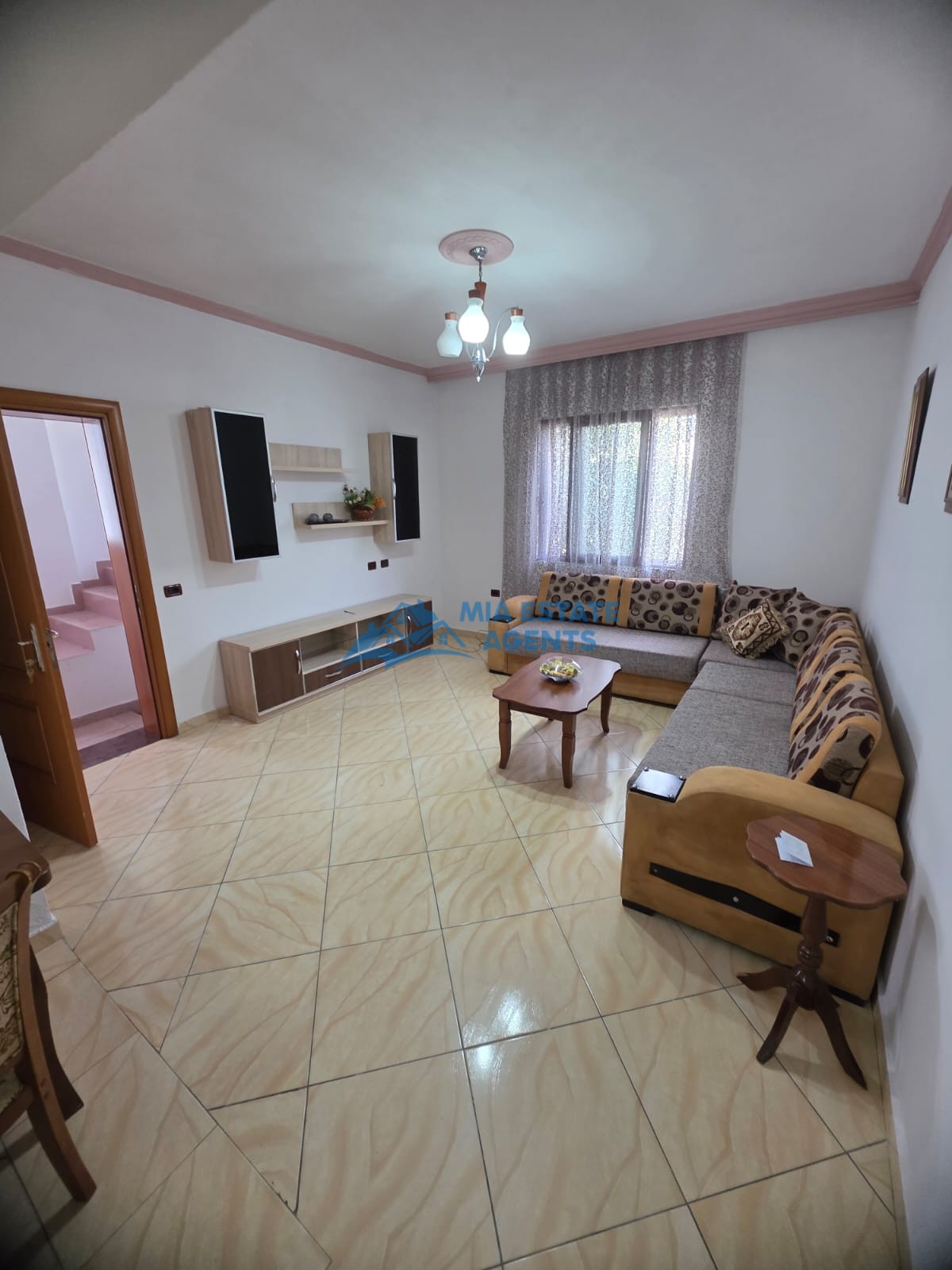 Apartament 2+1 per qera tek vala park!!!