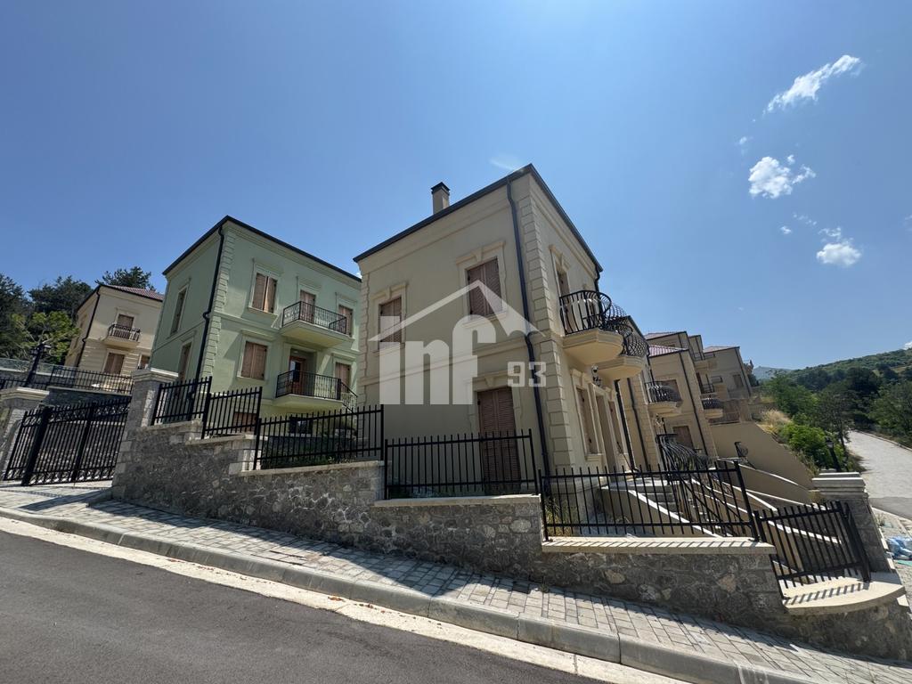 Complesso turistico “Belvedere Korça”, Korçë (2)