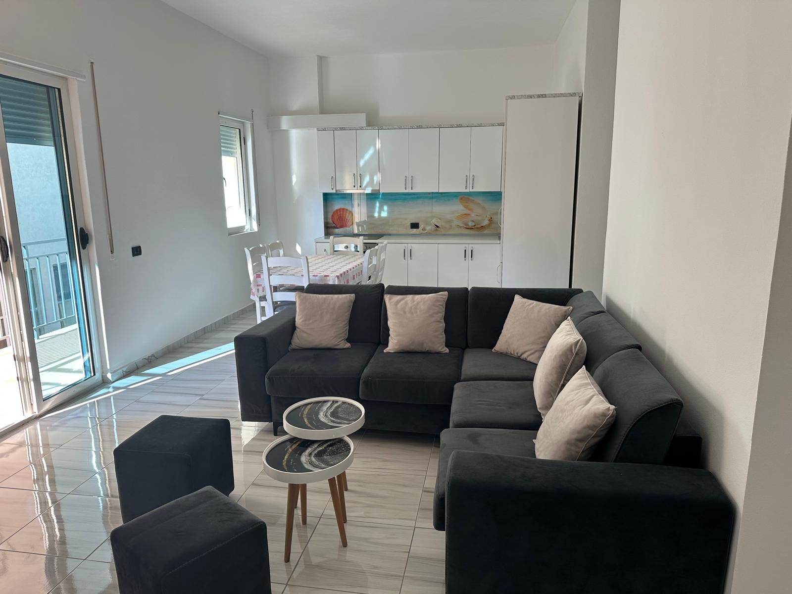 Apartament 2+1 per shitje tek shkembi i kavajes!!!