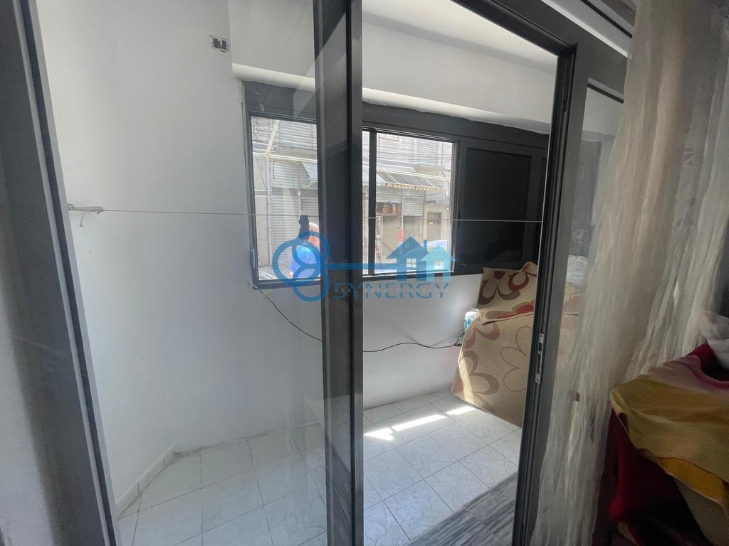 Shitet apartament 1+1