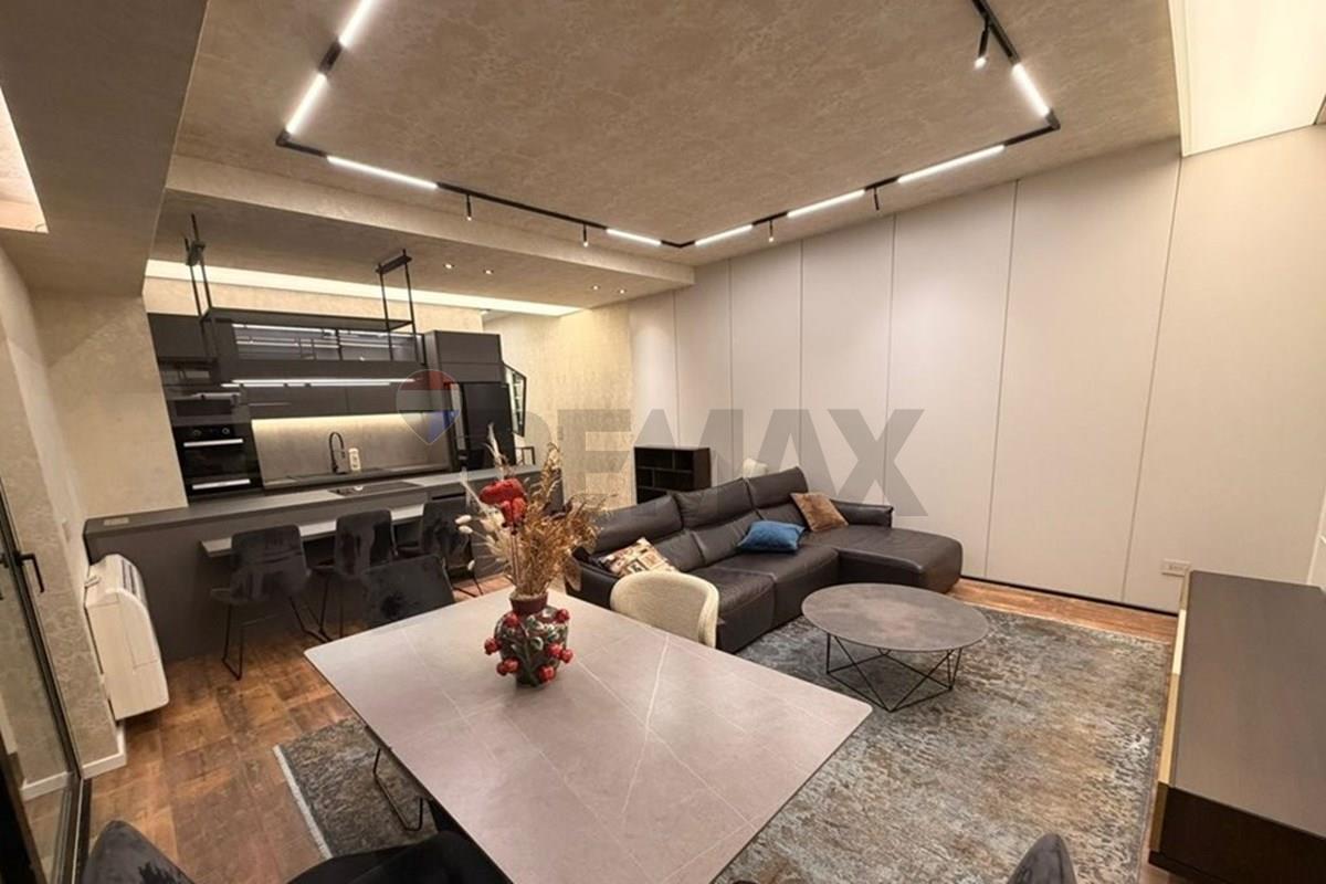 Ambasador 3, shesim apartament 2+1.