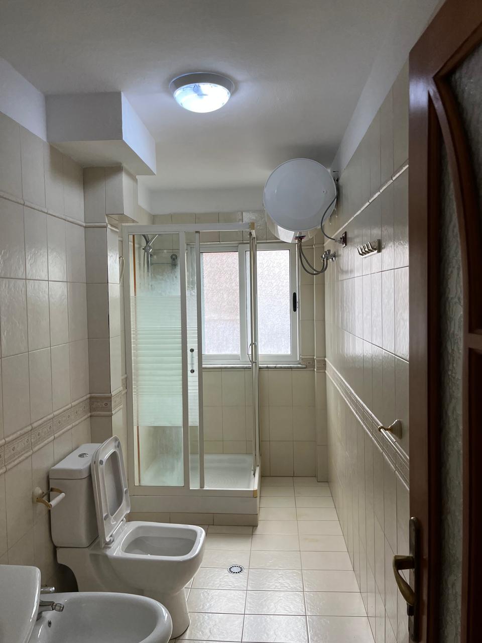 Vente | appartement 2 + 1 | rruga xhanfize keko | 160000 € (2)