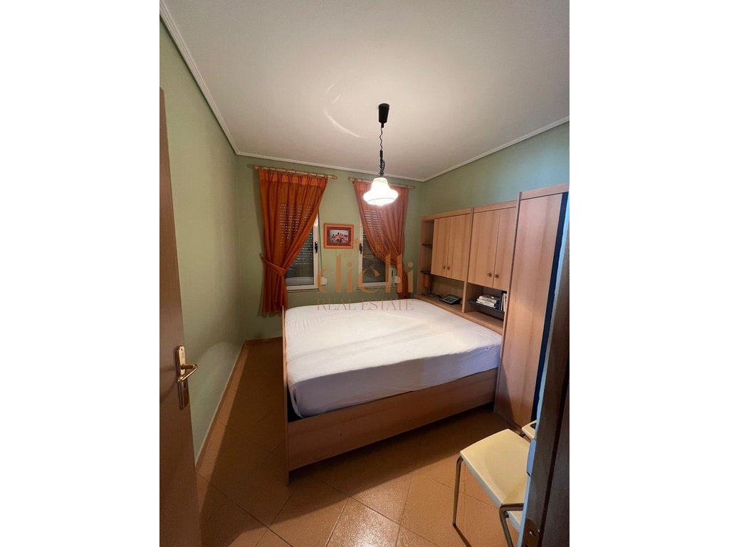 Apartament 2+1 per qira ne golem durres