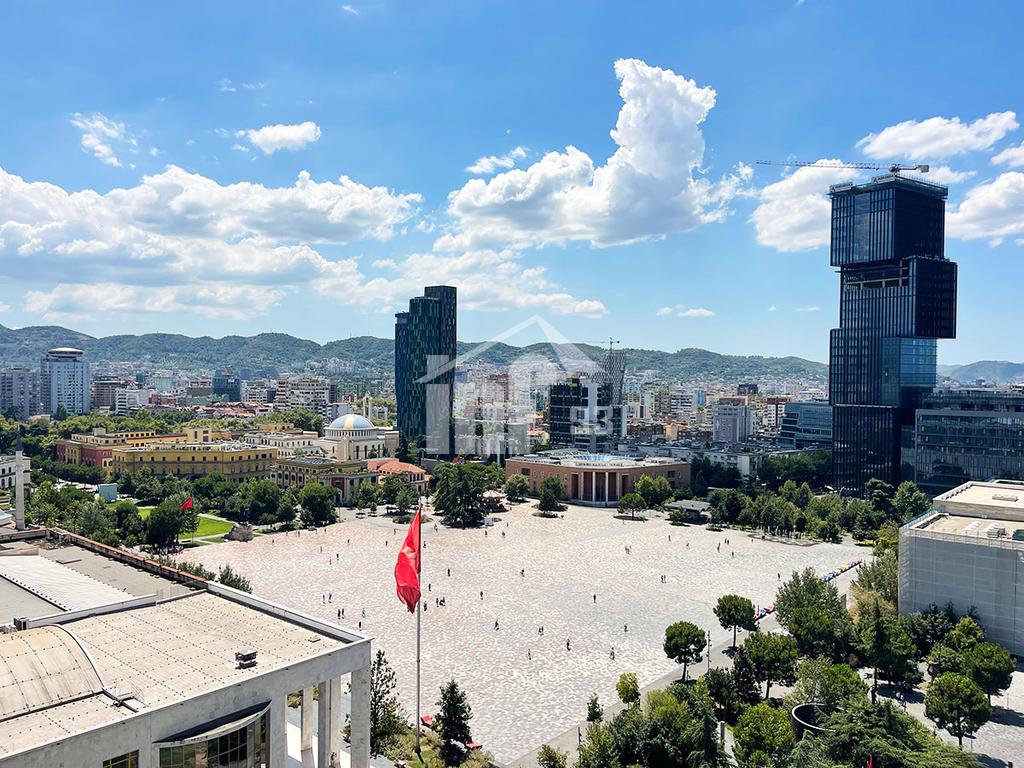 Centro, praça skënderbej