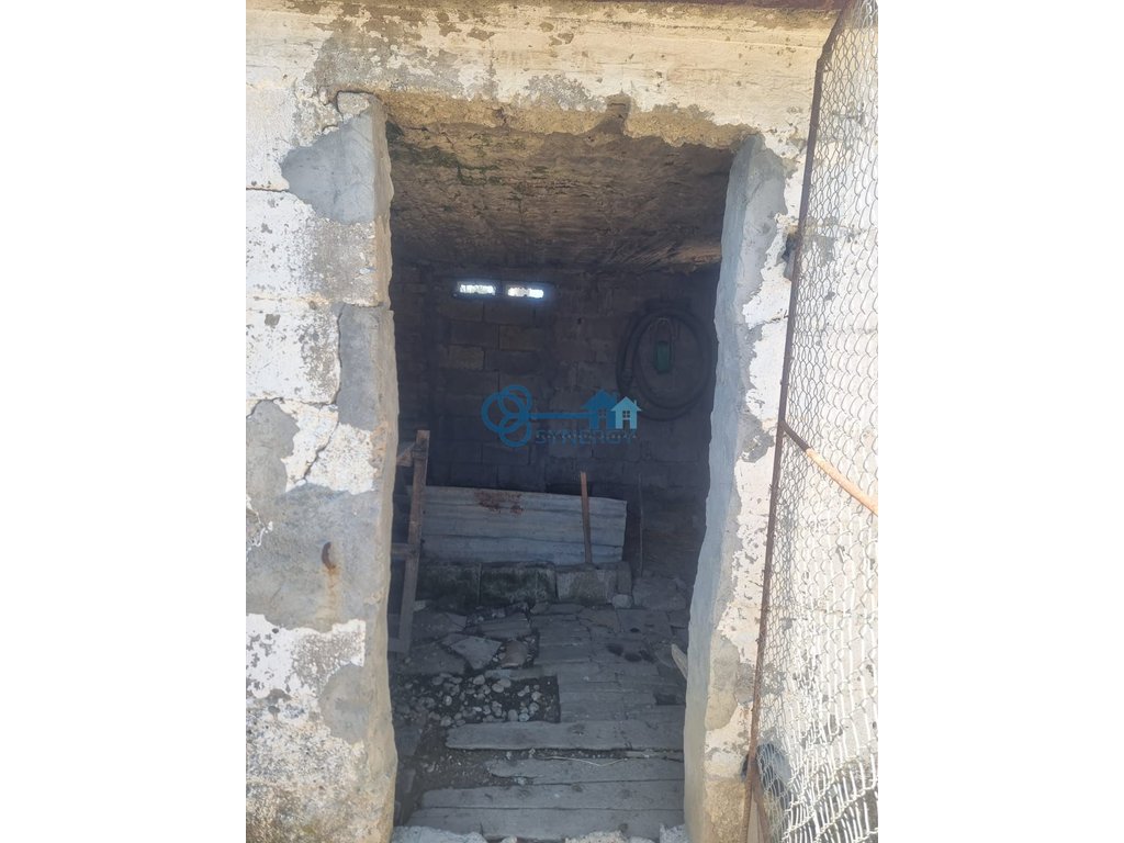 Casa privata in vendita a luz te madh, kavaje!