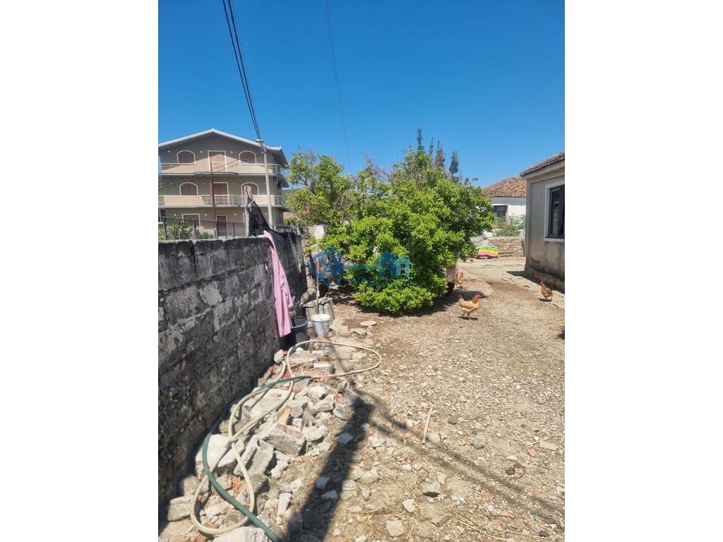 Casa privata in vendita a luz te madh, kavaje!