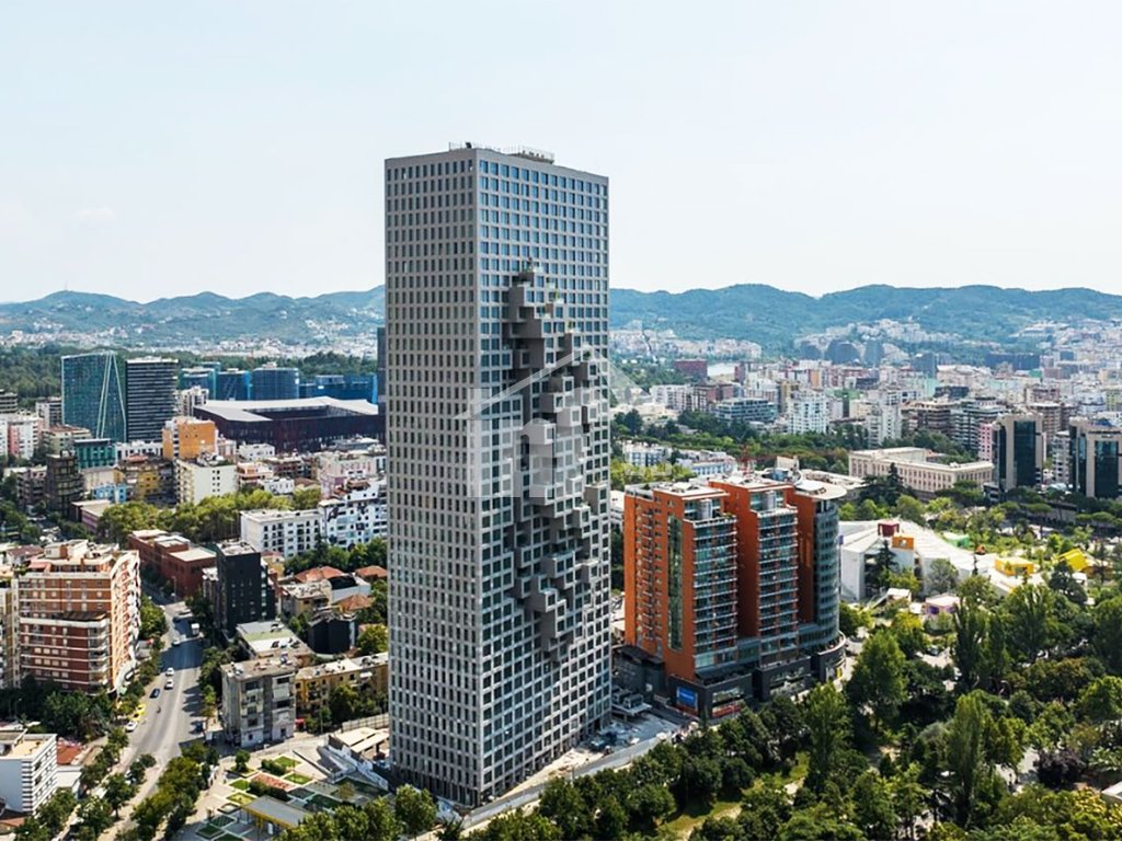“Downtown One”, bulevard “Bajram Curri”