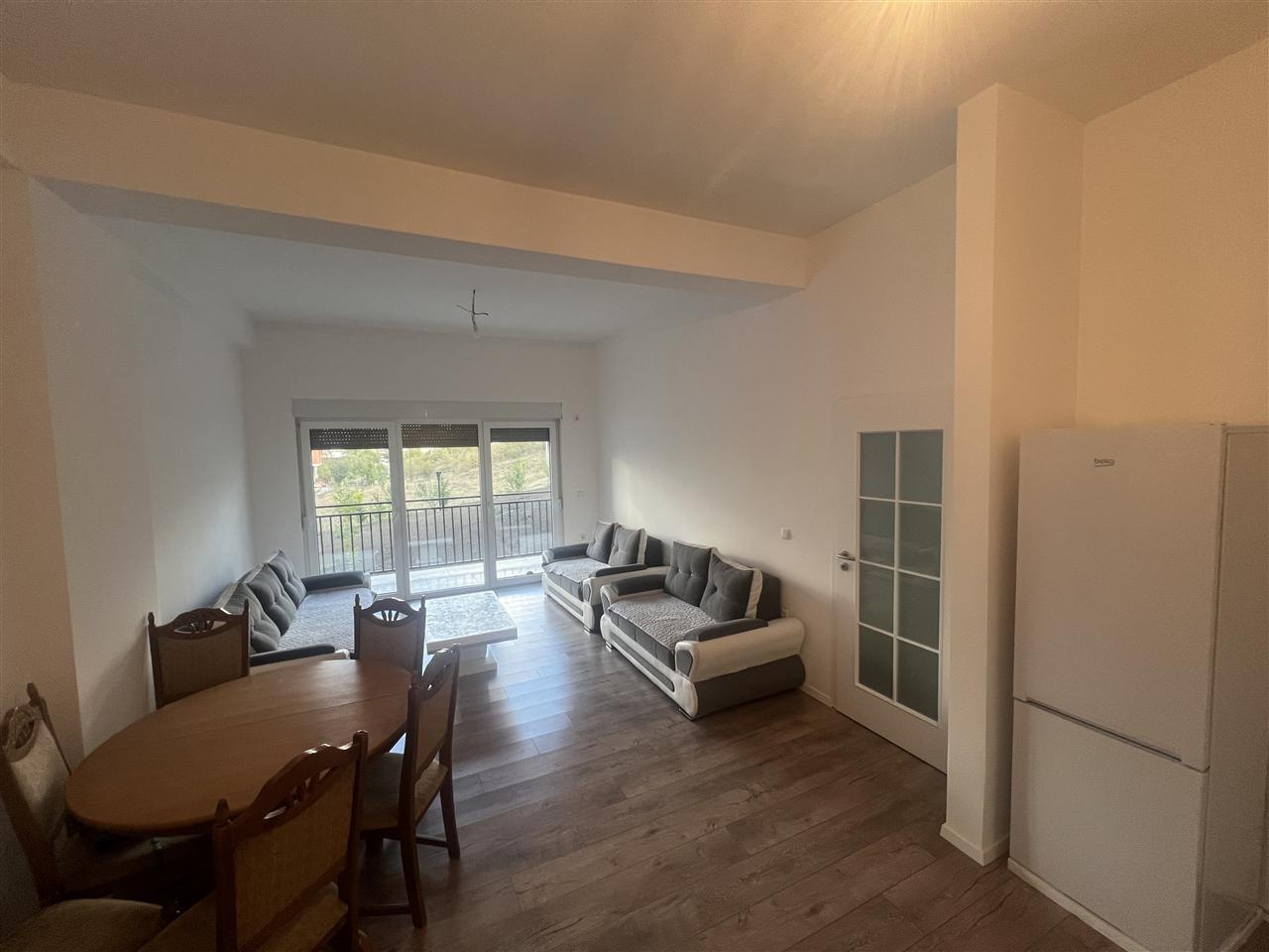 Apartamento para alugar 2+1 no bairro de spitali