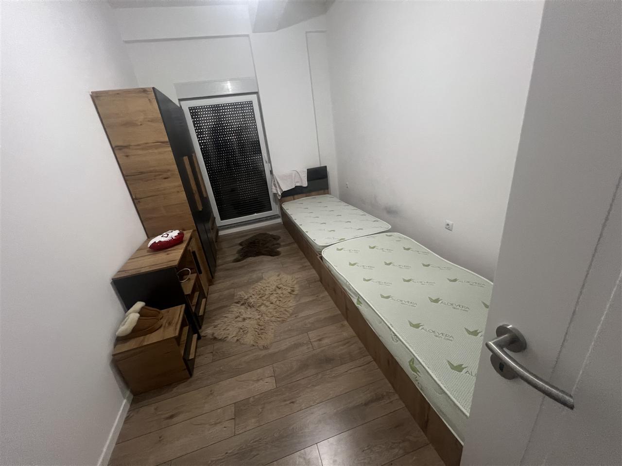 Apartamento para alugar 2+1 no bairro de spitali