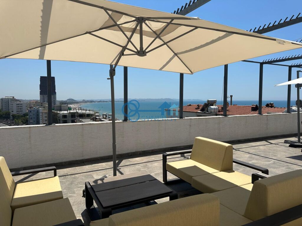 Vendita attico + balcone