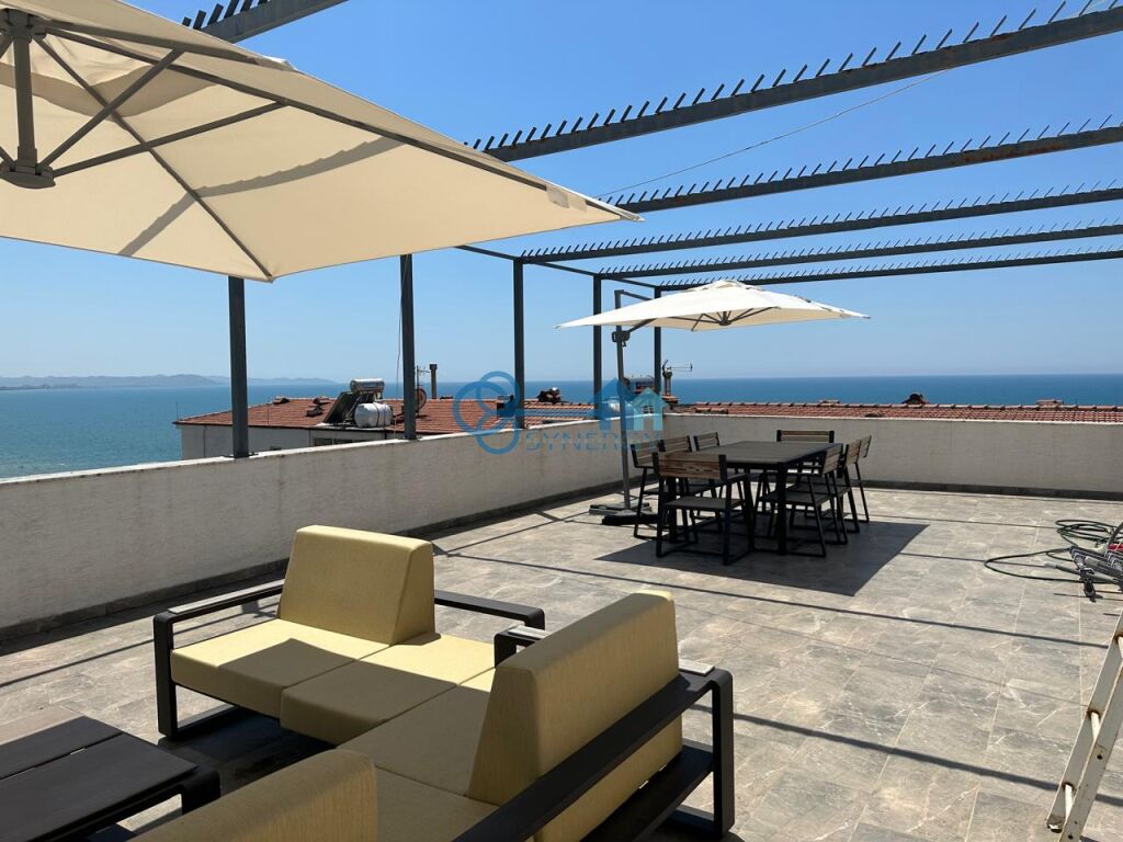 Vendita attico + balcone