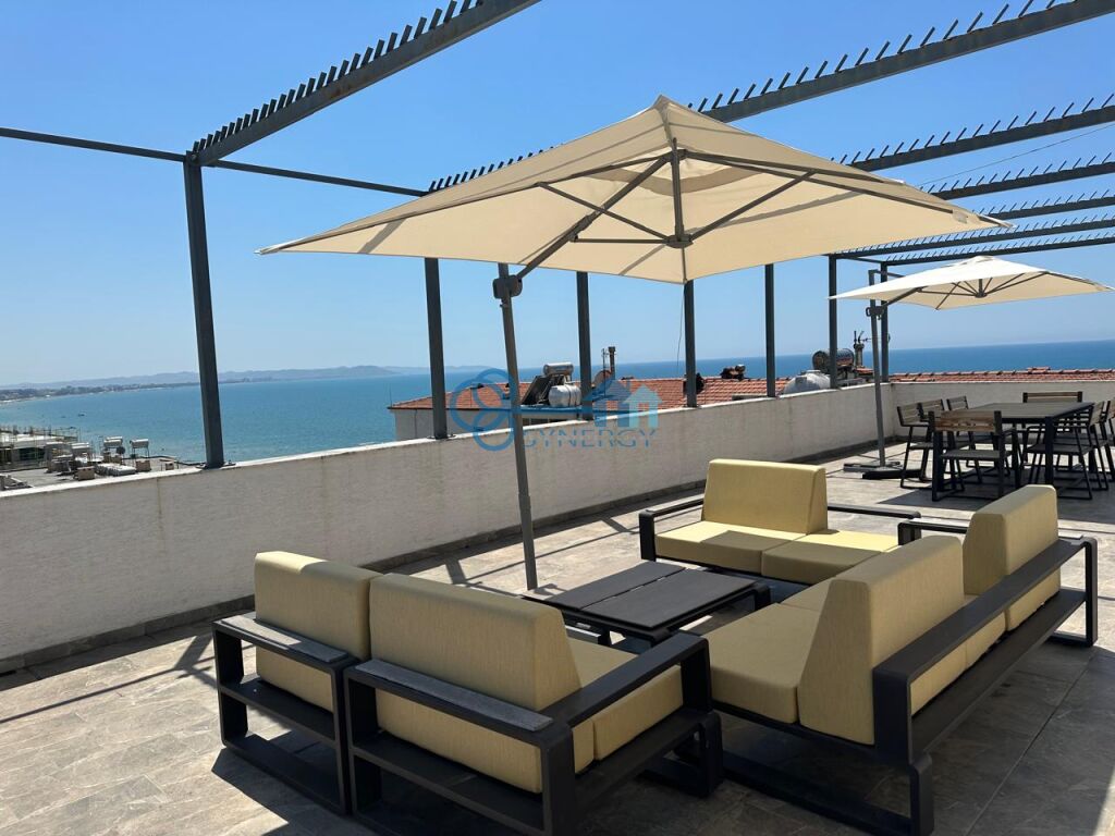 Vendita attico + balcone