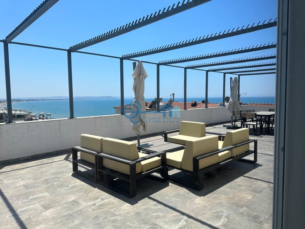 Vendita attico + balcone