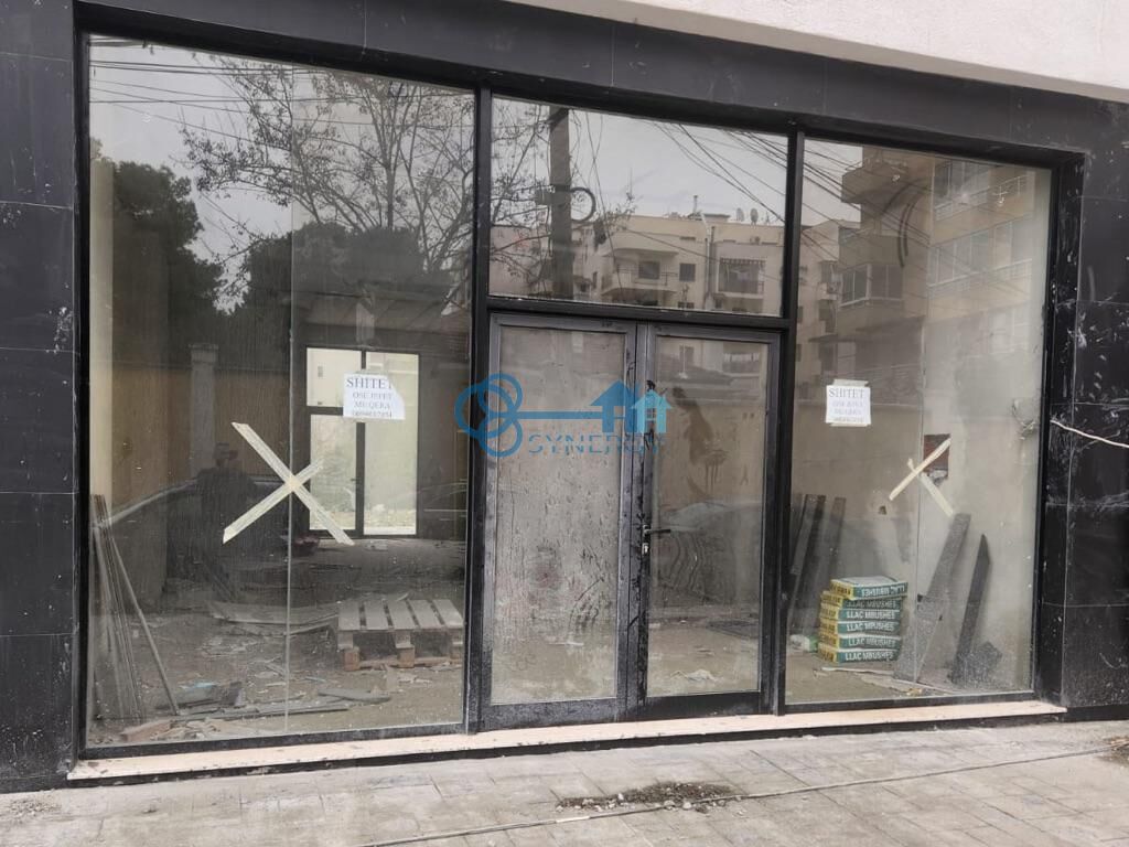 Venta o alquiler local comercial