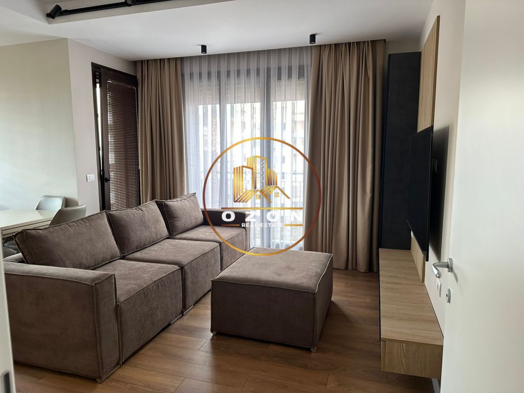 Para alugar: Apartamento 2+1+2 +posto de estacionamento na rua barrikadave!
