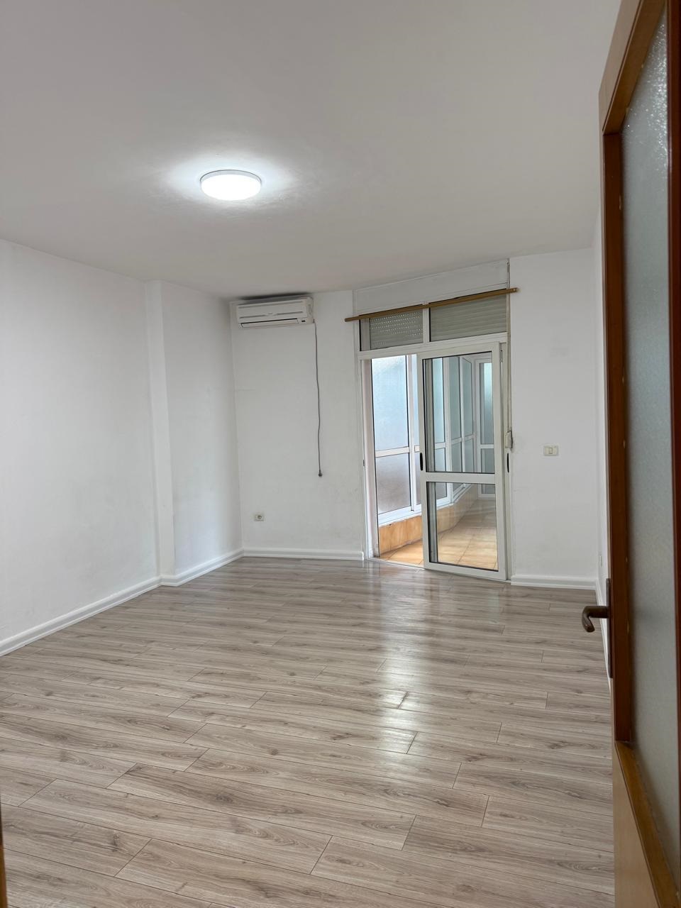 Qera | business premises | bulevardi gjergj fishta | €800/month