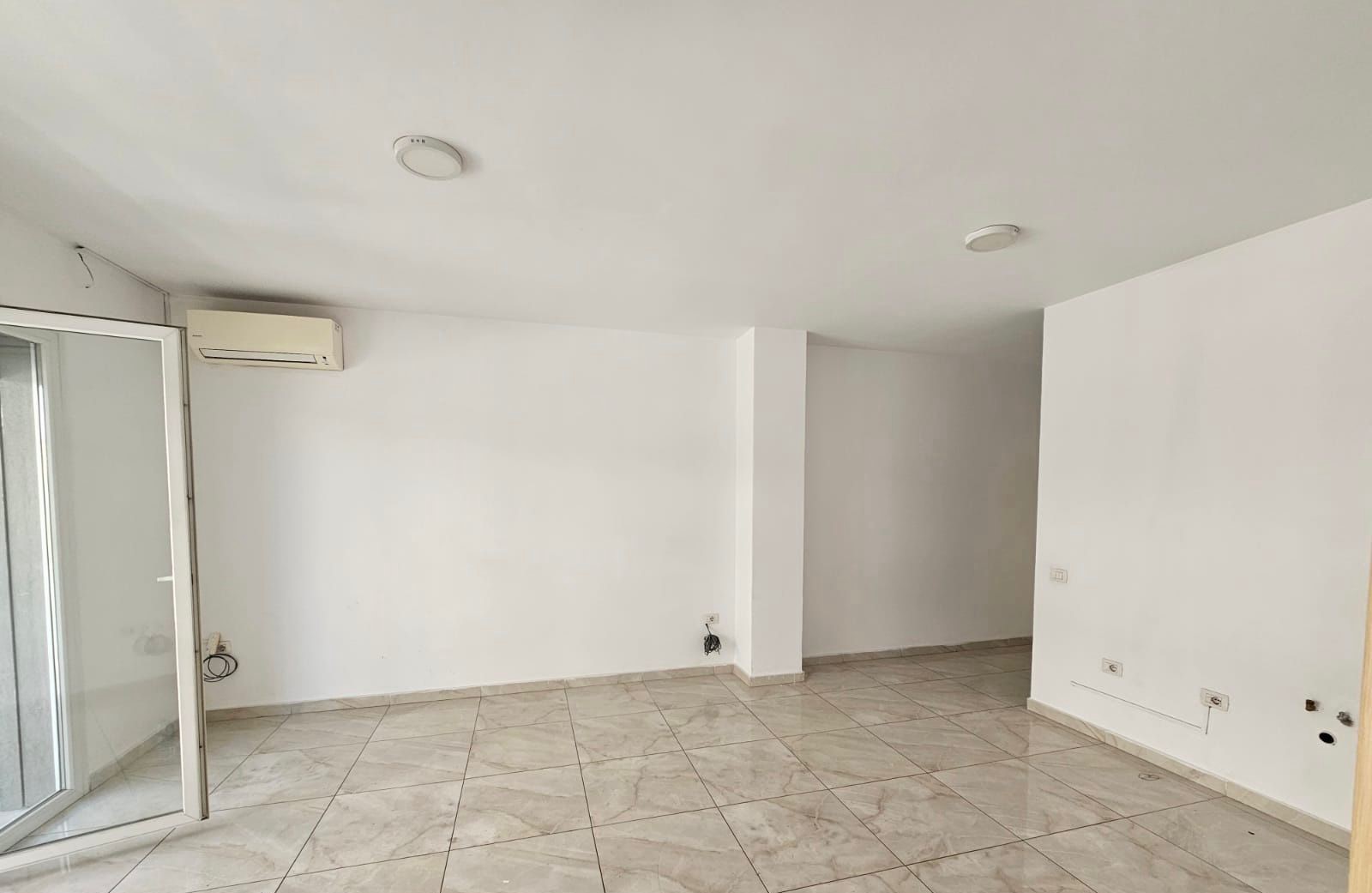 Qera | apartment 1 + 1 | zogu i zi | €550/month