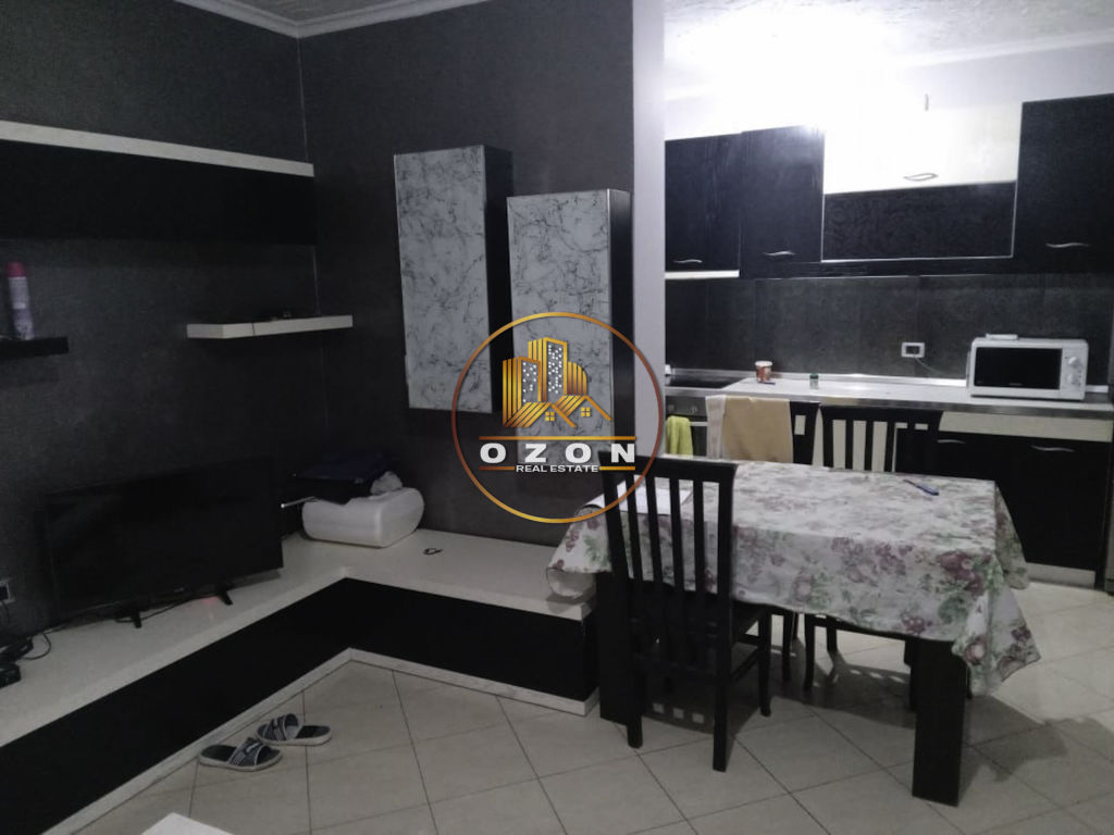 Apartamento 2+1 para alugar, rua thesar, fresco!