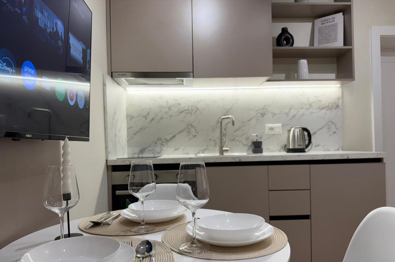 Sale | 2 apartments 1 + 1 | 21 dhjetori | 200000 € (3)