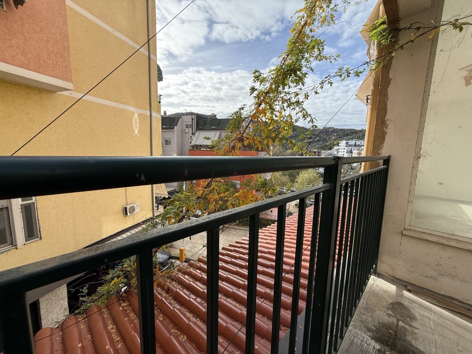 Sale | business premises | diga liqenit;liqeni thatë | 149350 € (7)
