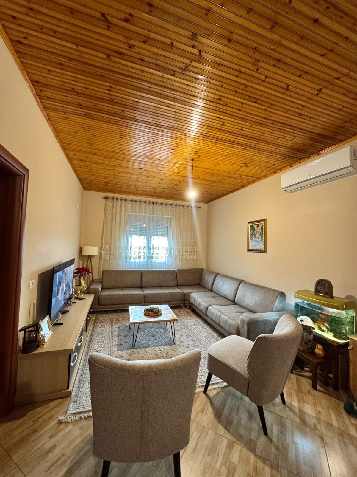 For sale | 3 + 1 + 2 apartment | elektrik market | €170,000