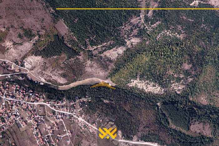 Terreno de 23,45 ari en venta en gërmi (2)