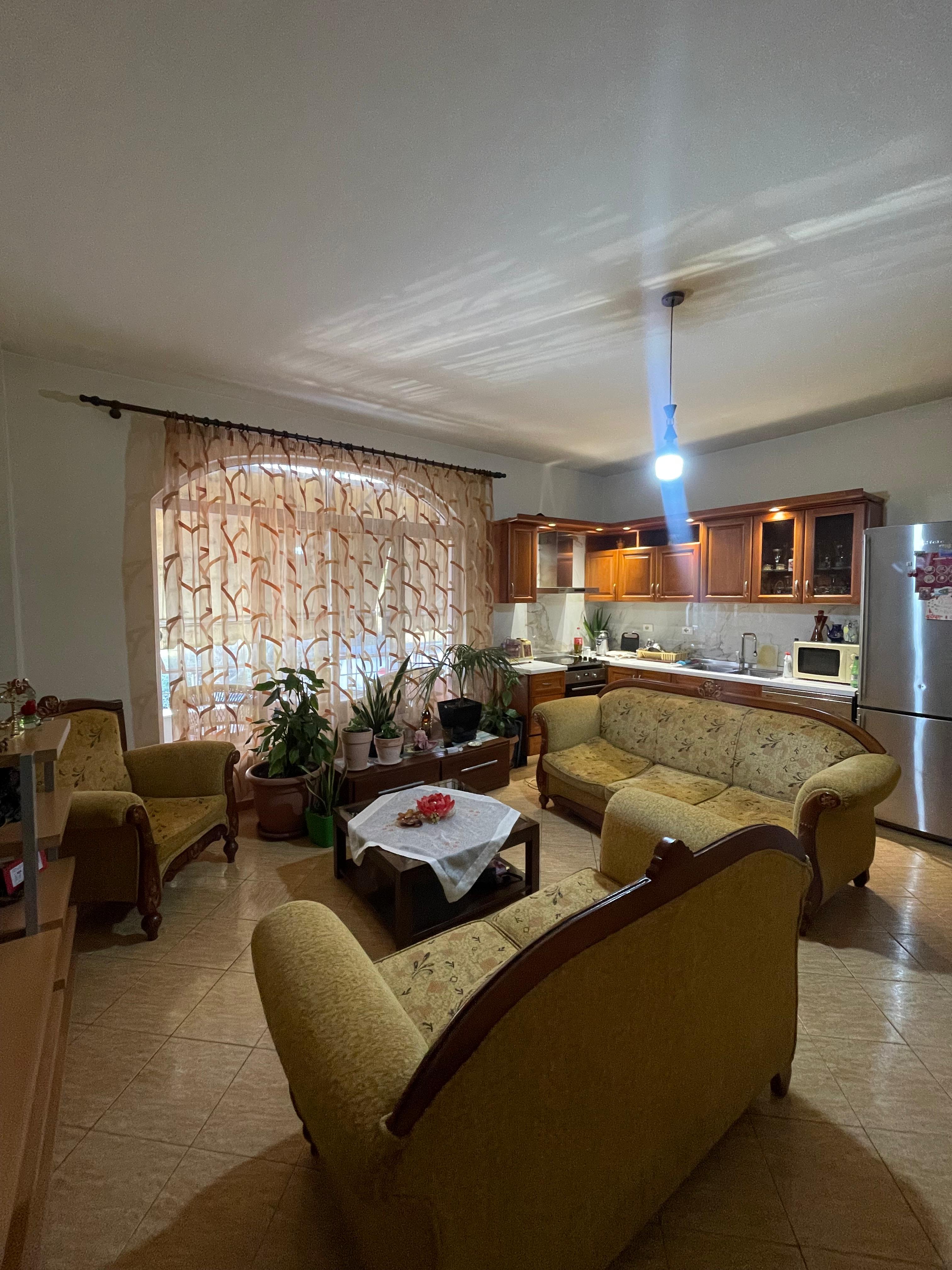 Sale | 2 + 1 apartment | kodra e. Priftit | 120000 € (2)