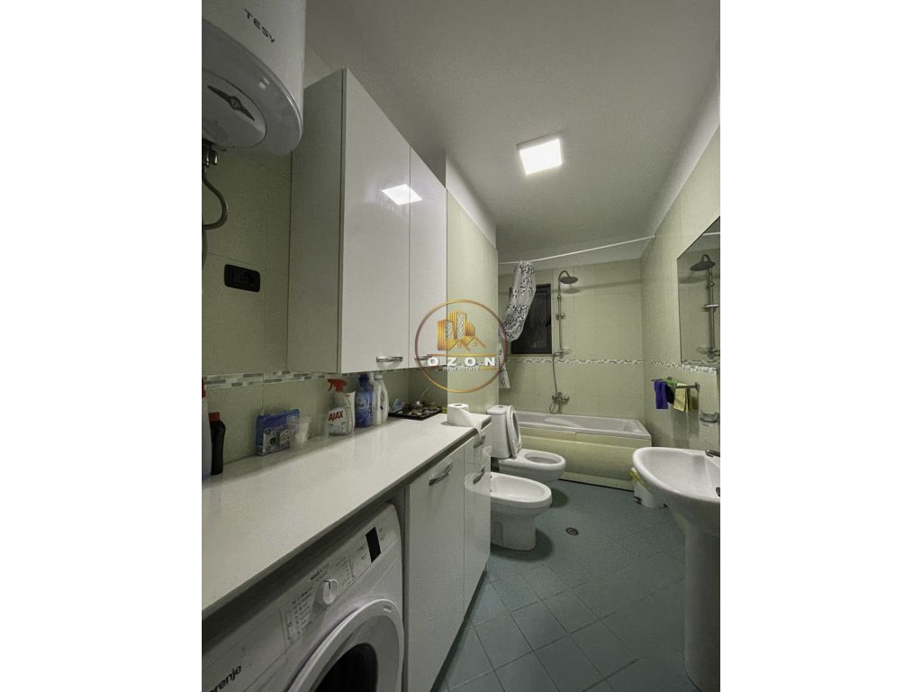 Super apartamento 3+1+2 com arrendamento em bloco!