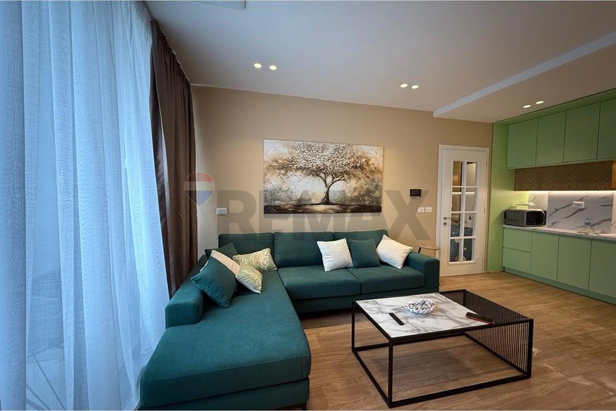 Ofrohet qera apartament 1+1 në rezidencën lake view, rruga e kosovareve,.