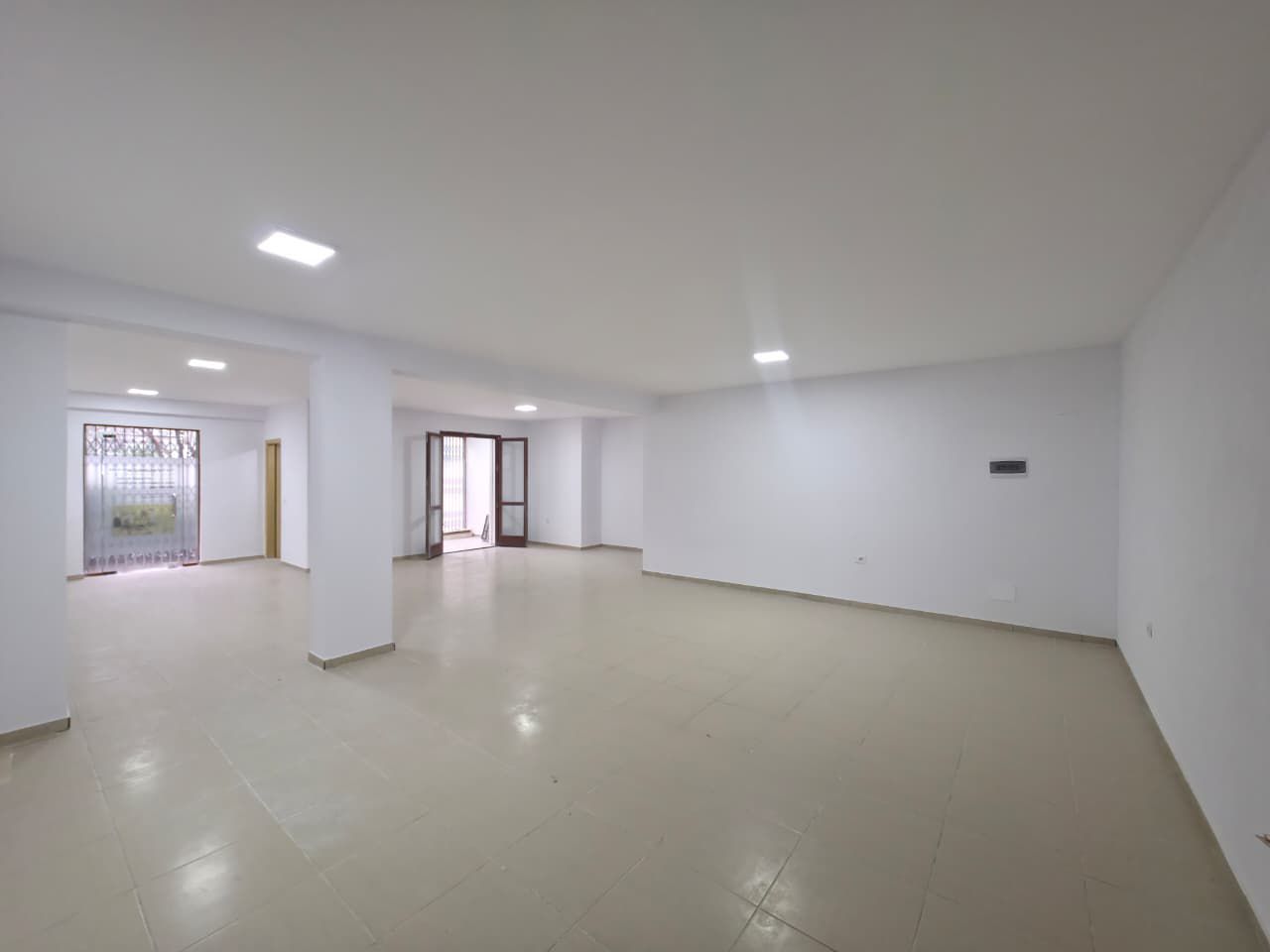 Vendita | locale commerciale | xhamia e selitës | €180.000