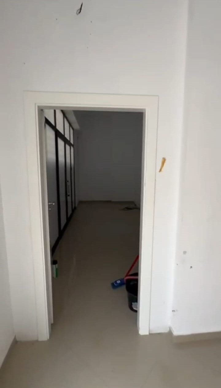 Venta | local comercial | rruga besim alla | 275000 € (2)