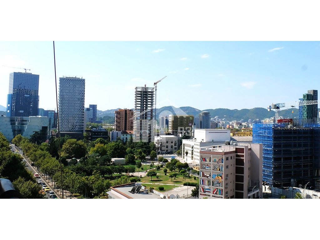 Në fillim të rruges se "Barrikadave"
